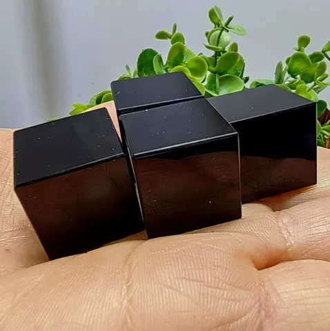 Natural Obsidian Cube Crystal Stone Hexahedron Polished Feng Shui Ornament Desktop Paperweight Home Office Decor Healing Stone