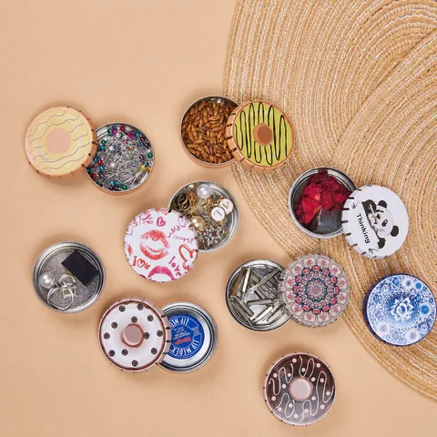 Creative Tinplate Mini Storage Box Round Metal Small Tin Container Portable Pill Candy Organizer Case Cartoon Pattern