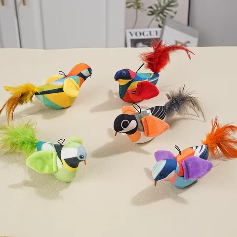 Interaktives Elektrisches Simulationsvogel Katzenpüschel Plüsch Quietschendes Kätzchen Teaser Stab Bunte Feder Haustierbedarf