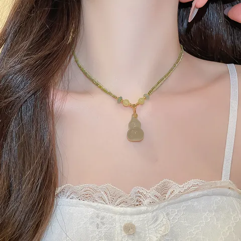Collar con Colgante Hooloo de Calcedonia en Capas de Estilo Chino para Mujer Joyas de Cobre Chapado en Oro y Cristal
