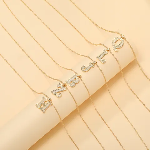Fashion Alloy Gold Plated 26 English Letters Pendant Necklace Rhinestone Initials Choker Jewelry Gift For Women