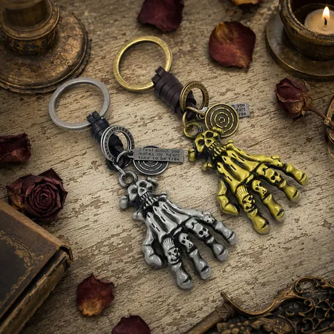 Llavero de Mano de Esqueleto de Calavera de Aleación de Zinc Punk Vintage Con Envoltura de Cuero de Vaca Halloween Colgante Hombre
