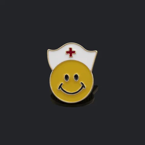 Cute Nurse Smiley Face Alloy Enamel Brooch Pin Medical Theme Cartoon Badge For Backpack Jacket Graduation Student Jewelry Gift