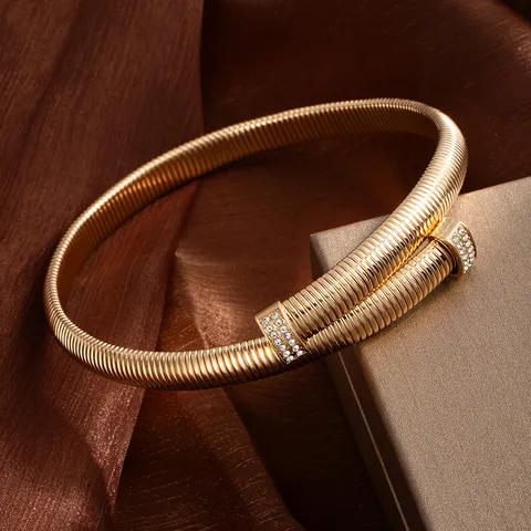 Ensemble Collier et Bracelet Ras de Cou en Os de Serpent en Alliage et Strass Mode Femmes Bijoux de Luxe Choker Bracelet Cadeau