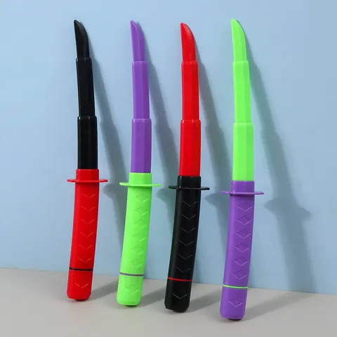 Creatieve Samurai Zwaard Gelpen Nieuwigheid Wortel Mes Ontwerp Zwarte Inktpen Plastic Schrijfwaren Pen Voor Studenten