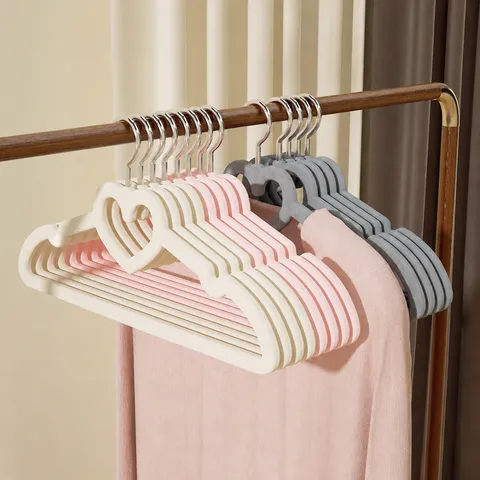 Kids Adults Flocked Velvet Hangers Non Slip Heart Shaped Clothes Hanger Space Saving Clothing Rack Closet Organizer