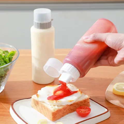 Plastic Squeezable Seasoning Bottle Kitchen Sauce Dispenser With Measurement Scale Leak Proof Food Grade Squeeze Bottle