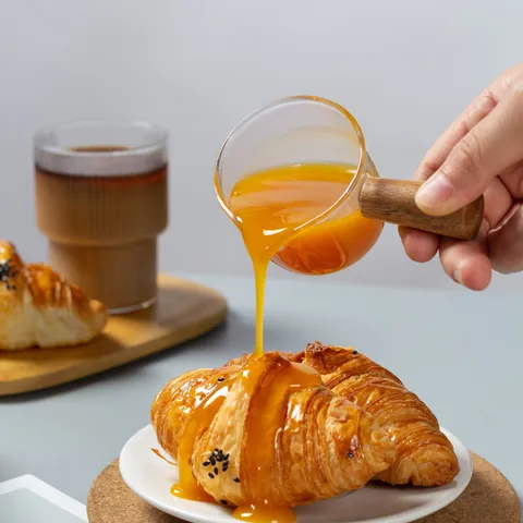 Japanse Stijl Hittebestendig Glas Kleine Melkkan Houten Handvat Koffie Schenkkan Mini Saus Kopje