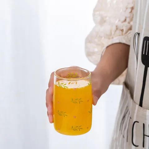 Minimalist Borosilicate Glass Tumbler Clear Heat Resistant Water Cup With Floral Botanical Print For Home Daily Use