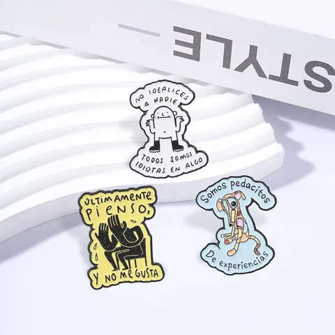 Zinc Alloy Quirky Spanish Quote Illustration Brooch Cute Cartoon Animal Abstract Character Enamel Lapel Pin Badge