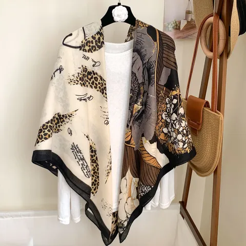Oversized Square Scarf Women Retro Ethnic Style Polyester Scarf Lightweight Sun Protection Shawl For Travel Daily Wear