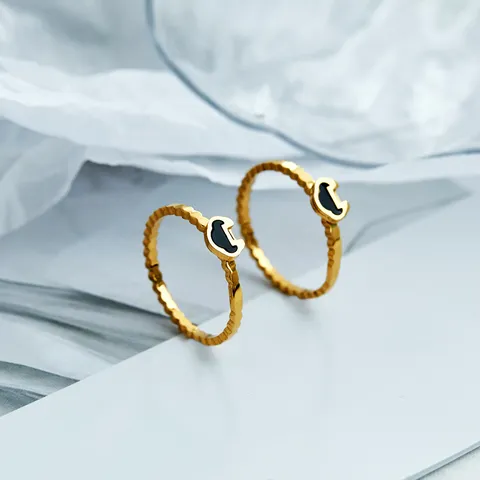 Bague Ondulée en Acier Titane de Style Chinois pour Femmes Plaquée Or 18K Design Verrou Ruyi Bague Fine Bijoux Cadeau