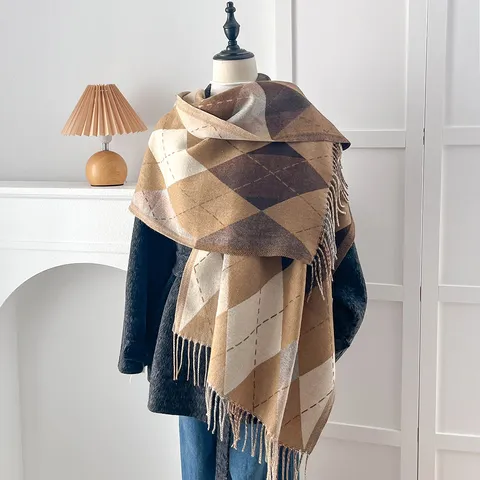 Retro Ethnic Style Women Faux Cashmere Scarf Winter Warm Large Shawl Wrap Soft Polyester Scarf With Tassels Geometric Letter Print Shawl