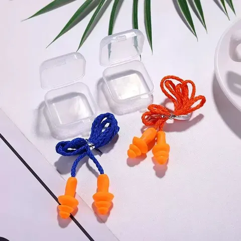 Tappi per le Orecchie in Silicone con Cordino Riutilizzabili Forma di Albero di Natale Riduzione del Rumore Protezione per Sonno e Lavoro
