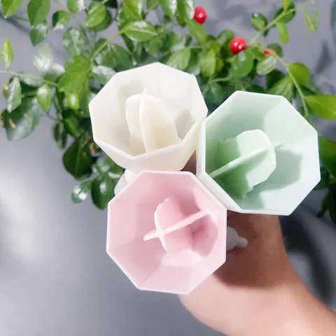 Automatisches Pflanzenbewässerungsgerät Einstellbare Drip Irrigation Spike Universal Flasche Bewässerungswerkzeug Kunststoff Pflanzenwässerer