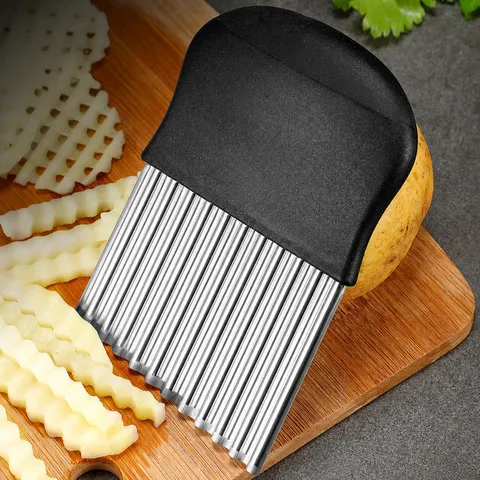 Stainless Steel Crinkle Cutter Potato Slicer Kitchen Gadget Wavy Knife For Home Cooking Vegetable Chopper