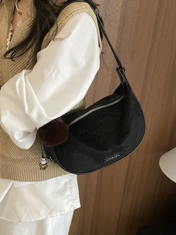 Retro Damen Wildleder Knödel Achsel Schultertasche Vintage Hobo Tasche Mit Pelzball Anhänger Einfarbig Reißverschluss Tasche