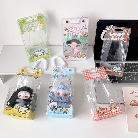 Linda Bolsa de Almacenamiento de Muñecos de PVC Transparente Estuche de Exhibición con Gancho Antipolvo para Figuras Anime