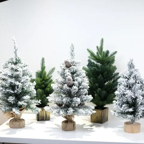Mini Künstlicher Weihnachtsbaum Tisch Desktop Kleiner Tannenbaum Mit Schnee Beflockten Tannenzapfen Für Zuhause Feiertag Party Dekoration