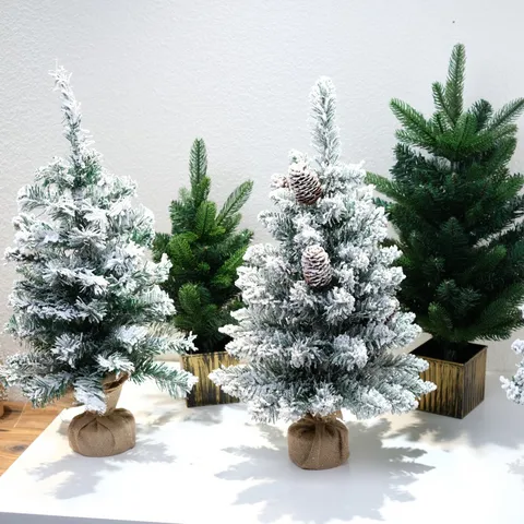 Mini Künstlicher Weihnachtsbaum Tisch Desktop Kleiner Tannenbaum Mit Schnee Beflockten Tannenzapfen Für Zuhause Feiertag Party Dekoration