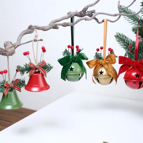 Weihnachts Metall Matte Glocke Ornamente Mit Tannennadeln Beeren Schleife Hotel Fenster Auto Dekor Hängender Anhänger