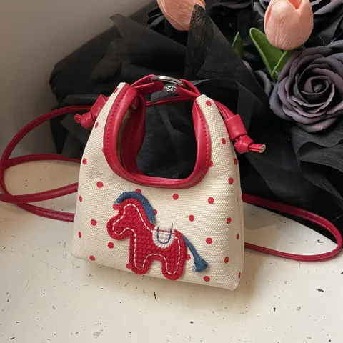Sac à Bandoulière en Toile à Pois Style Coréen pour Femmes Mini Sac à Main Broderie Cheval Mignon Mode Décontractée Sac à Épaule