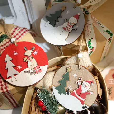 Hölzernes Weihnachts hängendes Ornament Elch Schneemann Weihnachtsmann Runde Holzscheibe Weihnachtsbaum Dekor Feiertag Party Dekoration