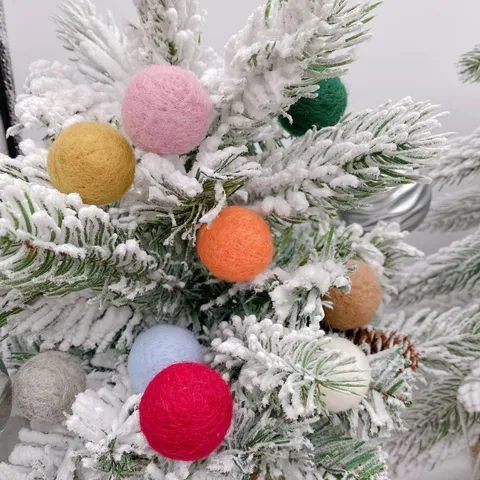 Wollfilz Pompons Bunte Filzbälle Für Weihnachtsbaum Dekoration Strauß DIY Handwerk Fotografie Requisiten