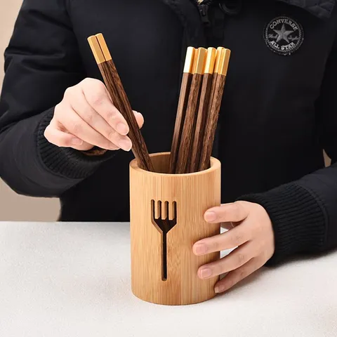 Natural Bamboo Chopstick Holder Kitchen Countertop Cutlery Storage Bucket With Drainage Holes And Hollow Cutlery Pattern