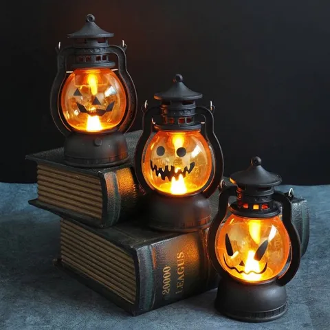 Lanterne Citrouille Rétro d'Halloween Lampe à Huile LED Suspendue Jack-O-Lantern Lumière Décorative pour Ambiance de Fête