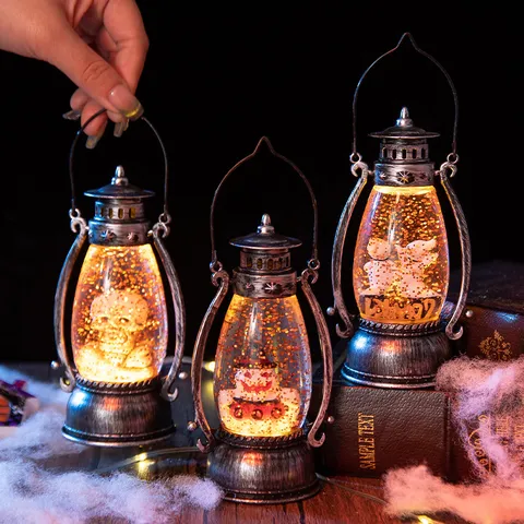 Lanterna LED retrò di Halloween Lampada a forma di zucca Fantasma Teschio Luce notturna decorativa con glitter liquidi Ornamento da tavolo per feste