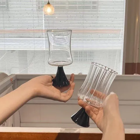 Vintage Französischer Stil Hohes Borosilikatglas Kelch Transparent Gestreift Champagner Weinglas Hitzebeständige Kaffeeglaswaren