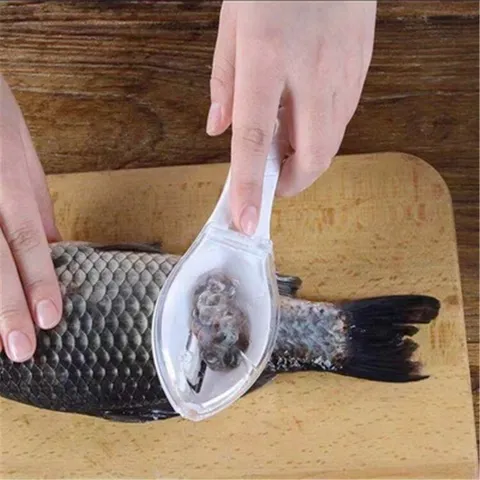 Manual Fish Scaler Plastic Fish Scale Remover Tool with Splash Proof Cover Handheld Fish Scaling Gadget Kitchen Tool