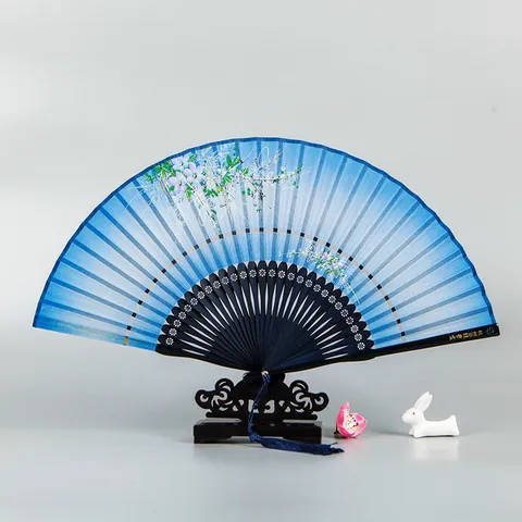 Chinese Style Classical Silk Folding Fan With Bamboo Frame Floral Pattern Hand Fan For Women Home Decor Gift