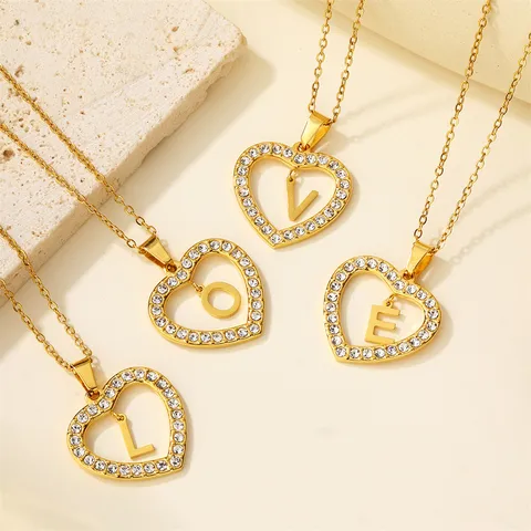 Edelstahl Buchstabe Anhänger Halskette Herz Strass Vergoldet Initiale Kragenkette Mode Schmuck Geschenk für Damen