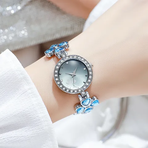 Modisch Trendig Damen Armbanduhr Kleeblatt Form Analog Quarz Armband Uhr Legierung Metall Strass Elegante Frauen Uhr Geschenk Schmuck