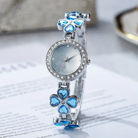 Modisch Trendig Damen Armbanduhr Kleeblatt Form Analog Quarz Armband Uhr Legierung Metall Strass Elegante Frauen Uhr Geschenk Schmuck