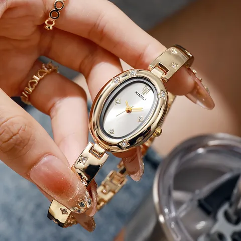Reloj Pulsera Ovalada Vintage para Mujer Reloj de Cuarzo de Metal de Aleación Estrella Tallada Estrás Reloj de Lujo para Damas