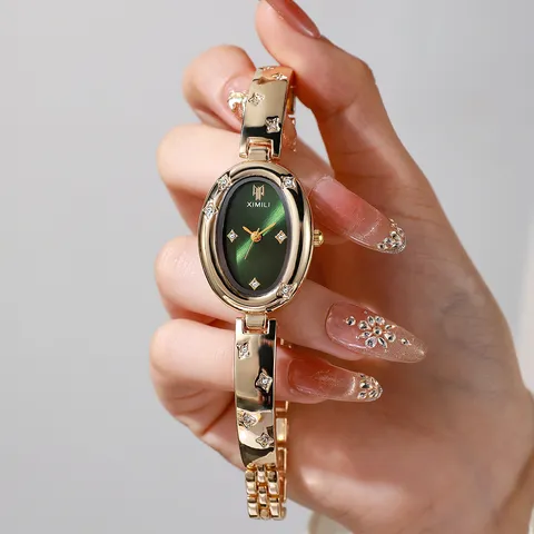 Reloj Pulsera Ovalada Vintage para Mujer Reloj de Cuarzo de Metal de Aleación Estrella Tallada Estrás Reloj de Lujo para Damas