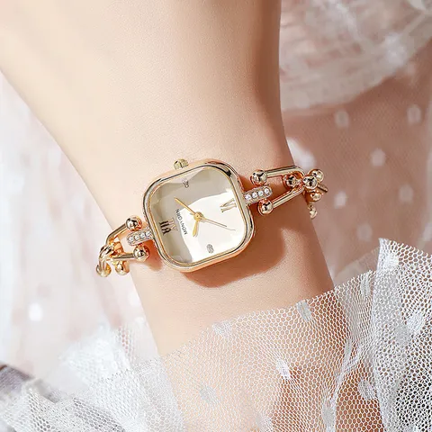 Damen Luxus Mode Armband Uhr Quadratisch Mehrseitiges Glas Zifferblatt Legierung Kette Uhr Leichter Luxus Strass Uhr Für Damen Schmuck Geschenk