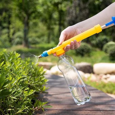 Manual Push Pull Bottle Sprayer Plastic Garden Watering Nozzle Adjustable Spray Head For Plant Flower Home Use