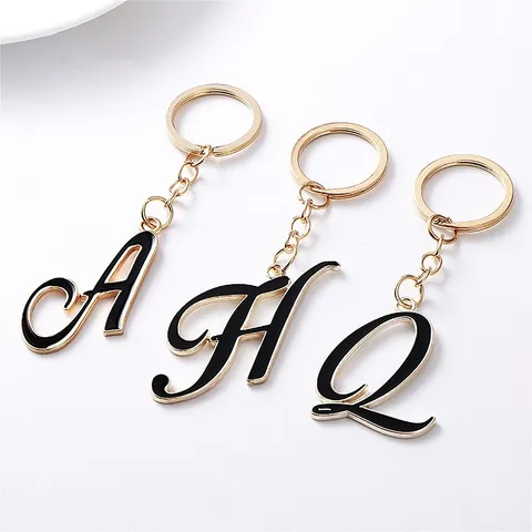Porte-clés Lettre en Alligae de Zinc Métal Noir Et Or Alphabet Anneau Clé Femmes Sac Pendentif Charme Accessoires Quotidiens