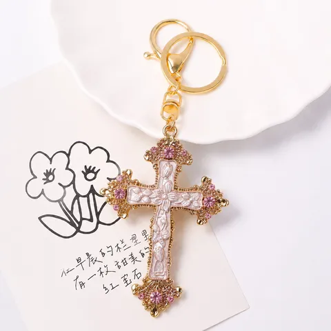 Vintage Strass Kruis Sleutelhanger Legering Geëmailleerd Druppelolie Sleutelring Ketting Tassenhanger Mode Accessoires Cadeau Voor Vrouwen