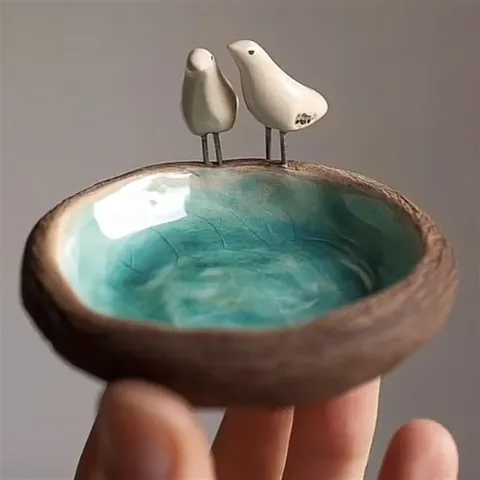 Handgemachte Keramik Vogelfutterstation Dekorschale Skulptur Outdoor Garten Deko Cracking Glasur Vogel Figuren