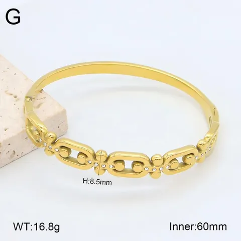 Bracelet Manchette Ouvert en Strass en Acier Inoxydable Plaqué Or Géométrique Cœur d'Amour Bijoux de Mode Cadeau pour Femme