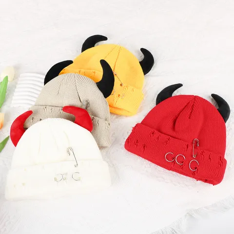 Unisex Winter Warm Knit Beanie Hat Devil Horns Metal Pins Distressed Slouchy Skull Cap Casual Outdoor Headwear