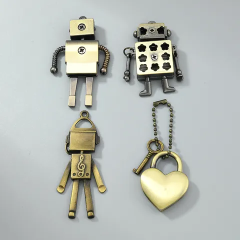 Vintage Legierung Bewegliche Roboter Anhänger Herz Vorhängeschloss Schlüssel DIY Schmuck Zubehör Steampunk Halskette Schlüsselbund Strass