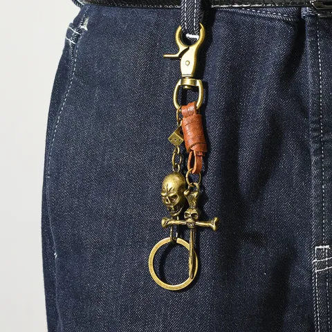 Retro Punk Metal Skull Keychain Cowhide Leather Waist Chain Pendant Gothic Dice Crossbones Key Ring For Men Jeans Accessories