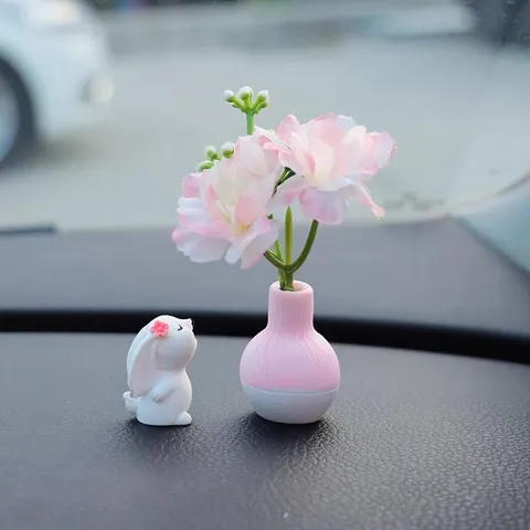 Miniatura Florero de Resina con Linda Estatuilla de Conejo y Planta Artificial Ideal para Consola Central de Coche y Decoración de Escritorio