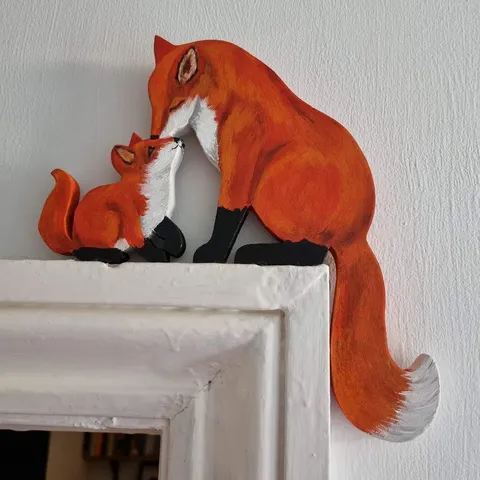 Decorazione d'Angolo in Legno Volpe Simpatico Ornamento con Statuetta di Animale Dipinto a Mano per Casa Cornice della Porta